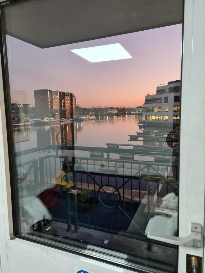 Wns Apartments Canary Wharf 런던 외부 사진